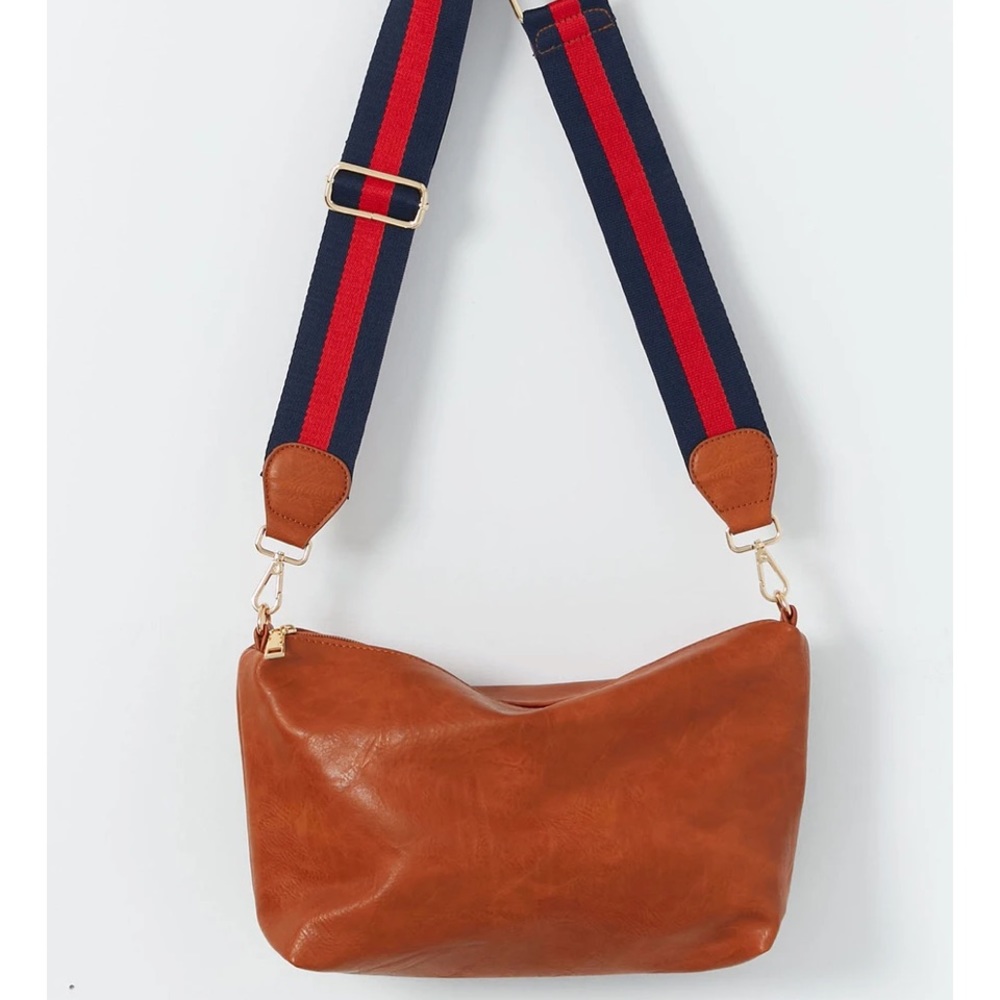 Social Threads vegan crossbody